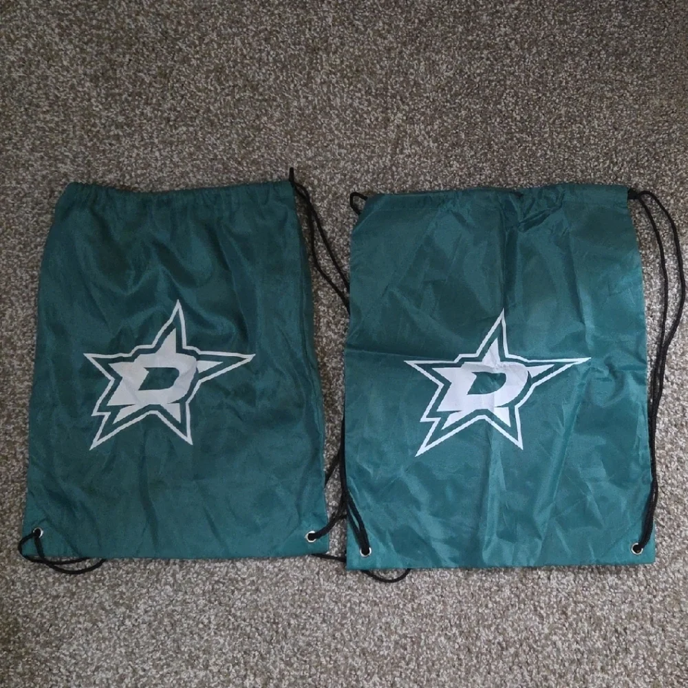 Set of 2 ~ Dallas Stars Green Drawstring Backpack